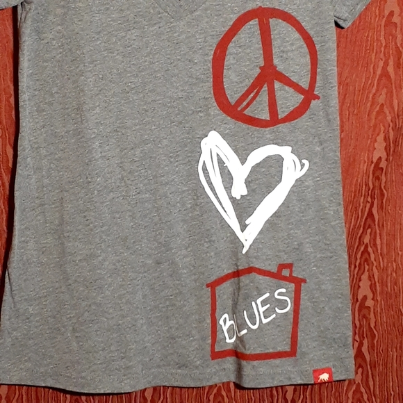 SPORTIQE T-SHIRT LOVE-BLUES GRAY WOMEN SHIRT SIZE M SHORT SLEEVE PEACE HEART BLU - Picture 4 of 8